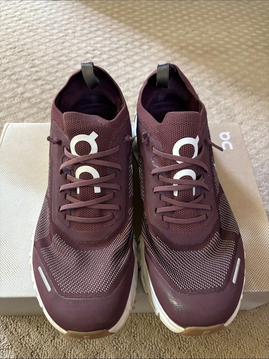On Running Shoes - On Running Cloud versa women Running Shoes - mulberry white 8.5